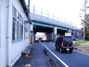 東名高速道路高架橋